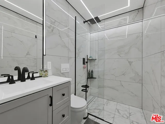 $6,999 | 6842 Ranchito Avenue, Van Nuys, CA 91405