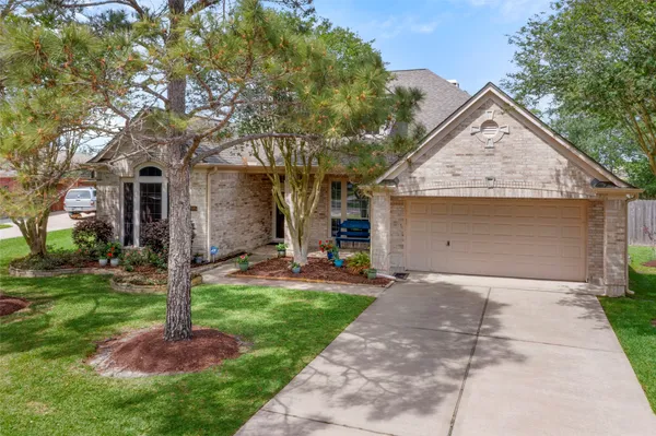 $499,999 | 2885 Smokey Lake Lane, League City, TX 77539