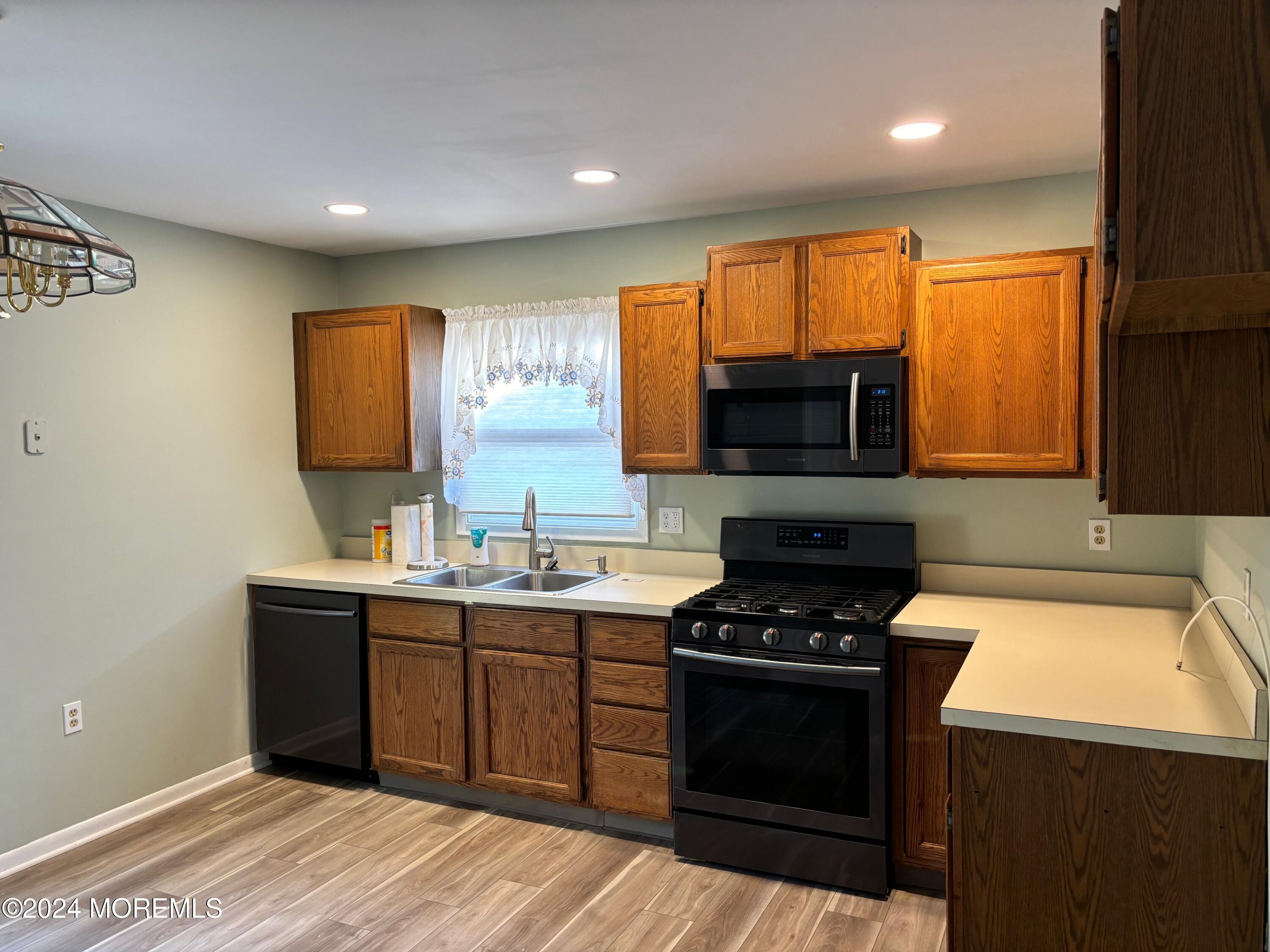 440 7th Street Waretown, NJ 08758 - Photo 6 of 44 IMG_4502