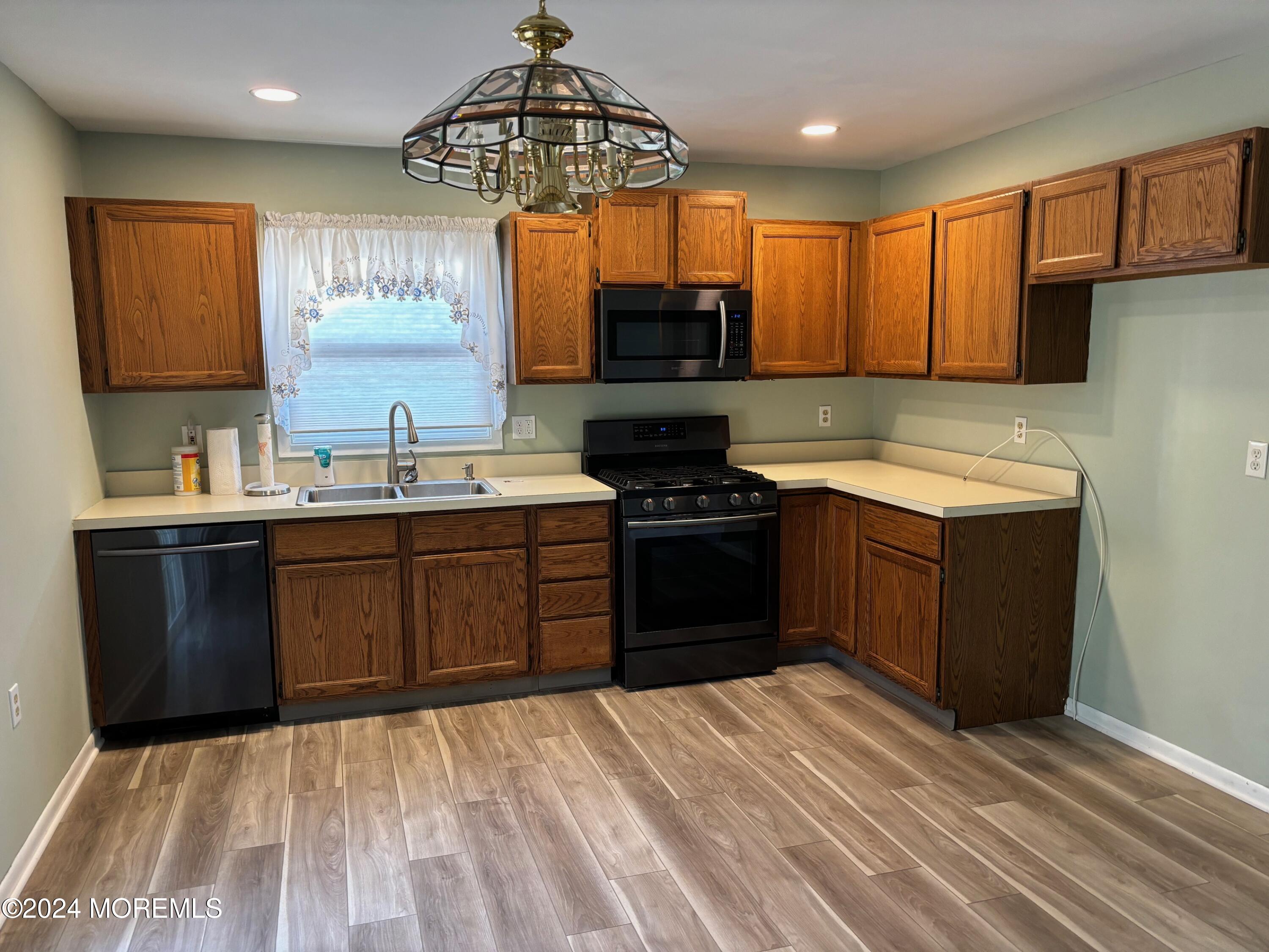 440 7th Street Waretown, NJ 08758 - Photo 7 of 44 IMG_4504