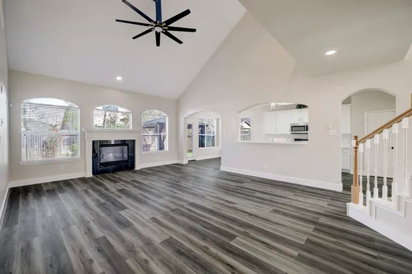 $3,400 | 4615 Russett Lane, Sugar Land, TX 77479