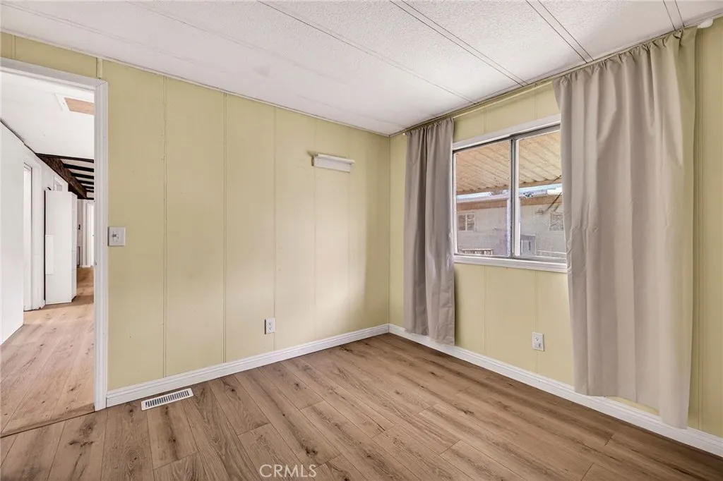 701 East Lassen Avenue, Unit 108 Chico, CA 95973 - Photo 30 of 48 Guest bedroom 2