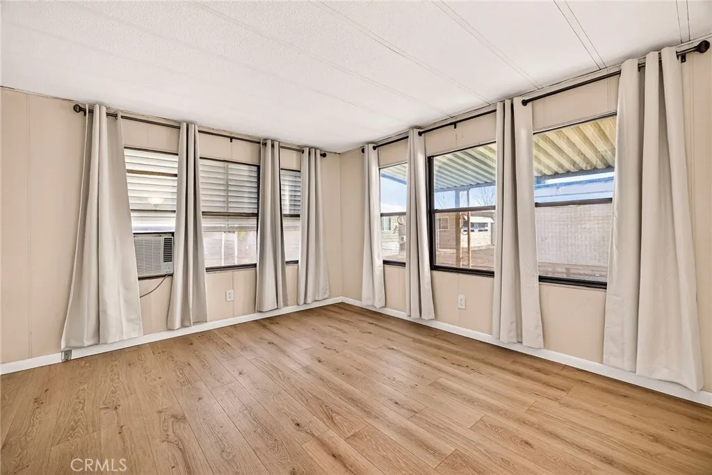 701 East Lassen Avenue, Unit 108 Chico, CA 95973 - Photo 5 of 48 Primary suite