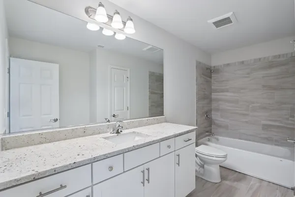 $624,900 | 3993 Whiting Street, Delavan, WI 53115