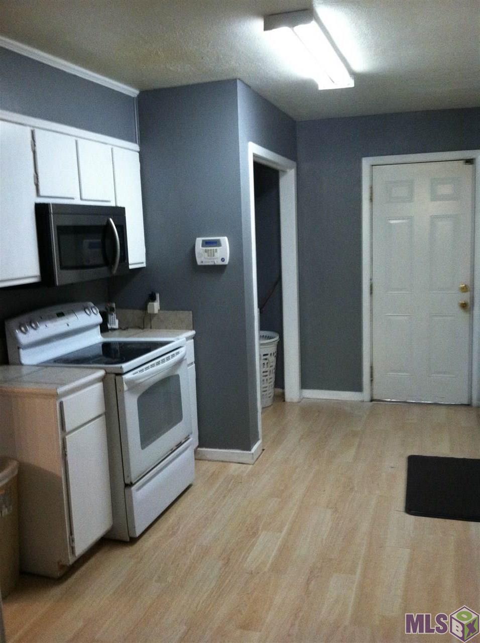 3065 Conley Avenue Baton Rouge, LA 70805 - Photo 9 of 27 Kitchen