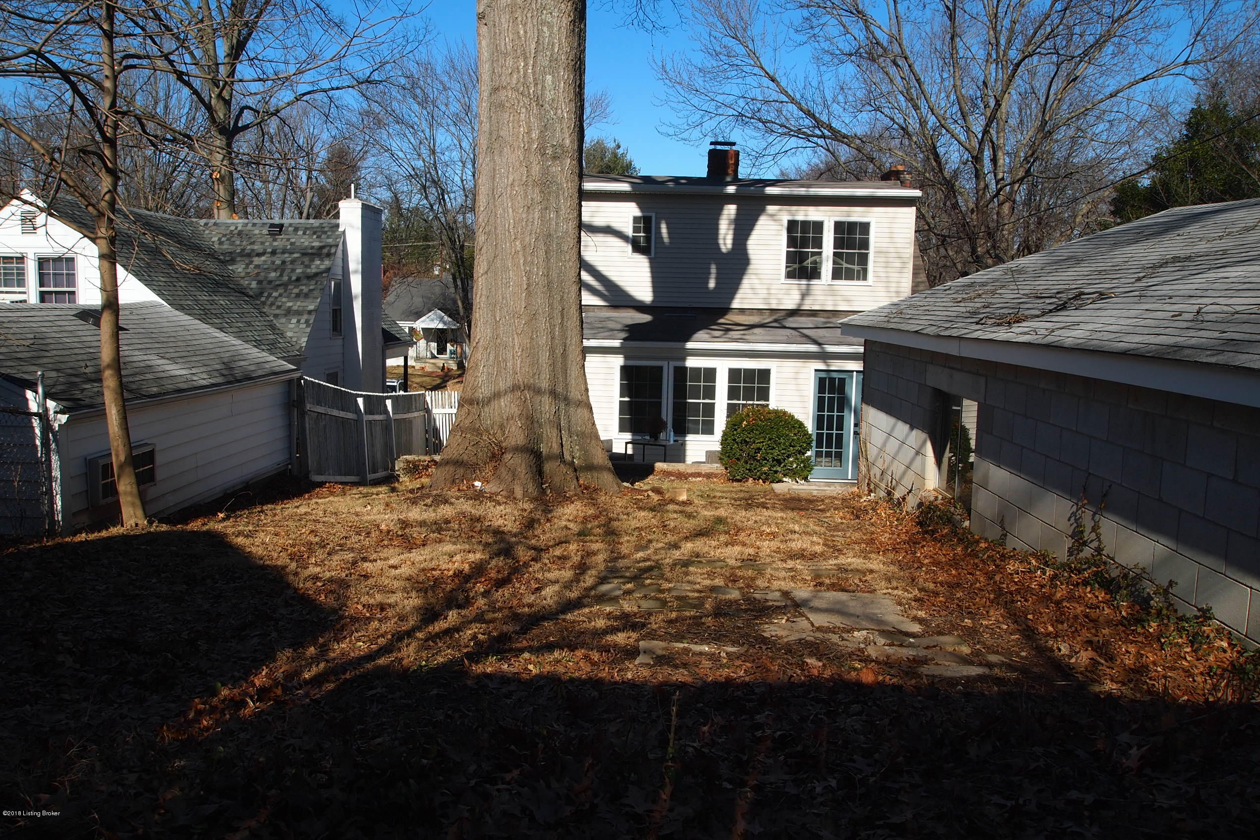4008 Springhill Road Louisville, KY 40207 - Photo 40 of 43 P1015423
