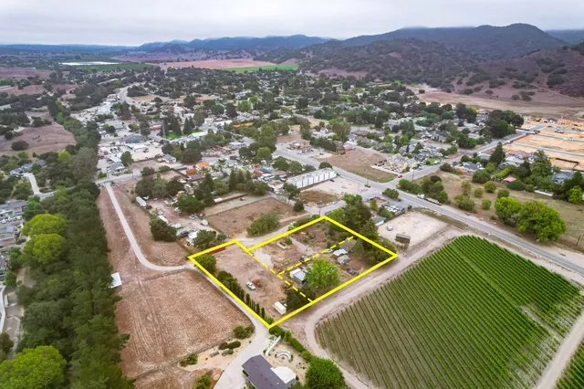$1,200,000 | 165 Leslie Street, Los Alamos, CA 93440