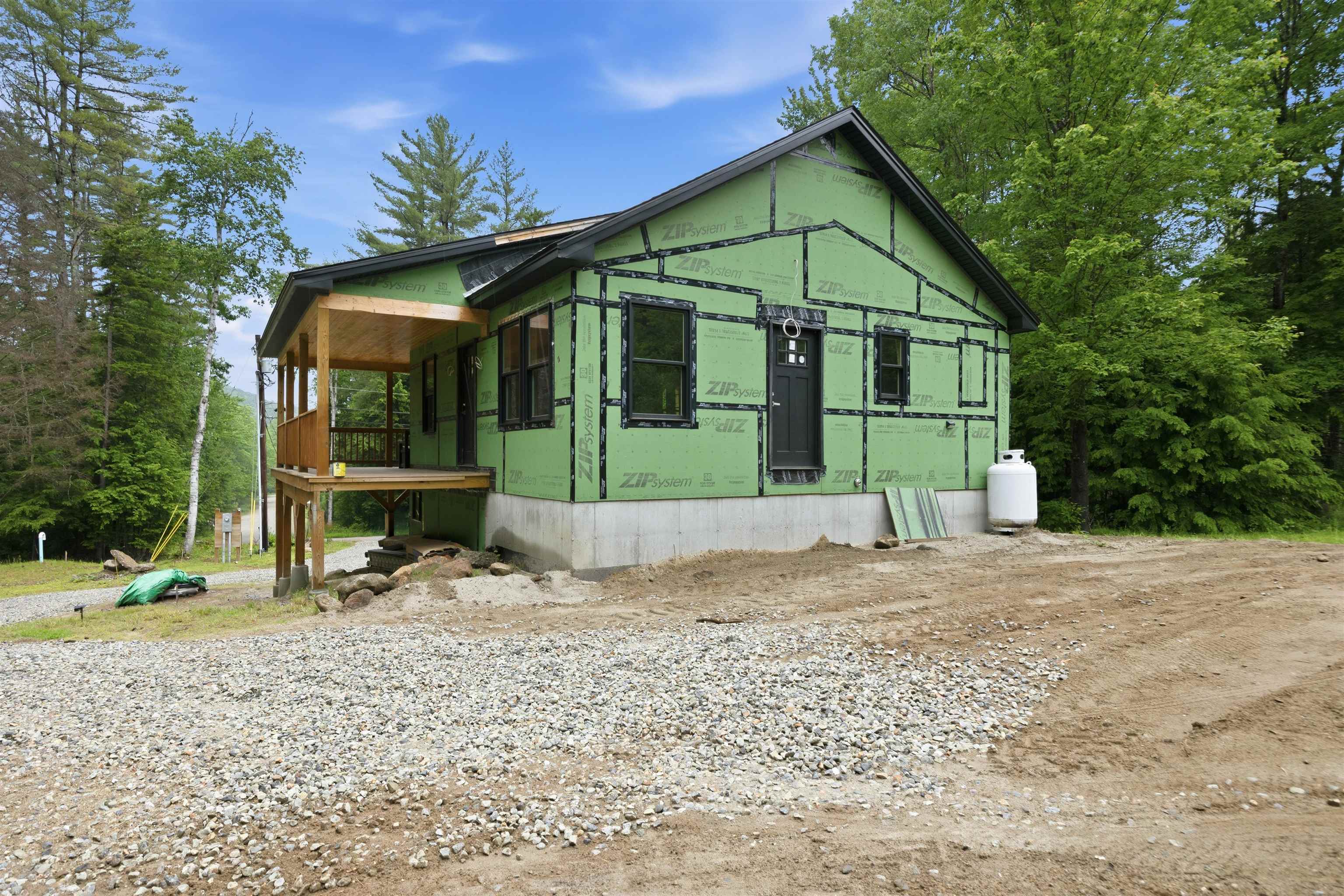 89 Hemlock Lane Danbury, NH 03230 - Photo 4 of 59