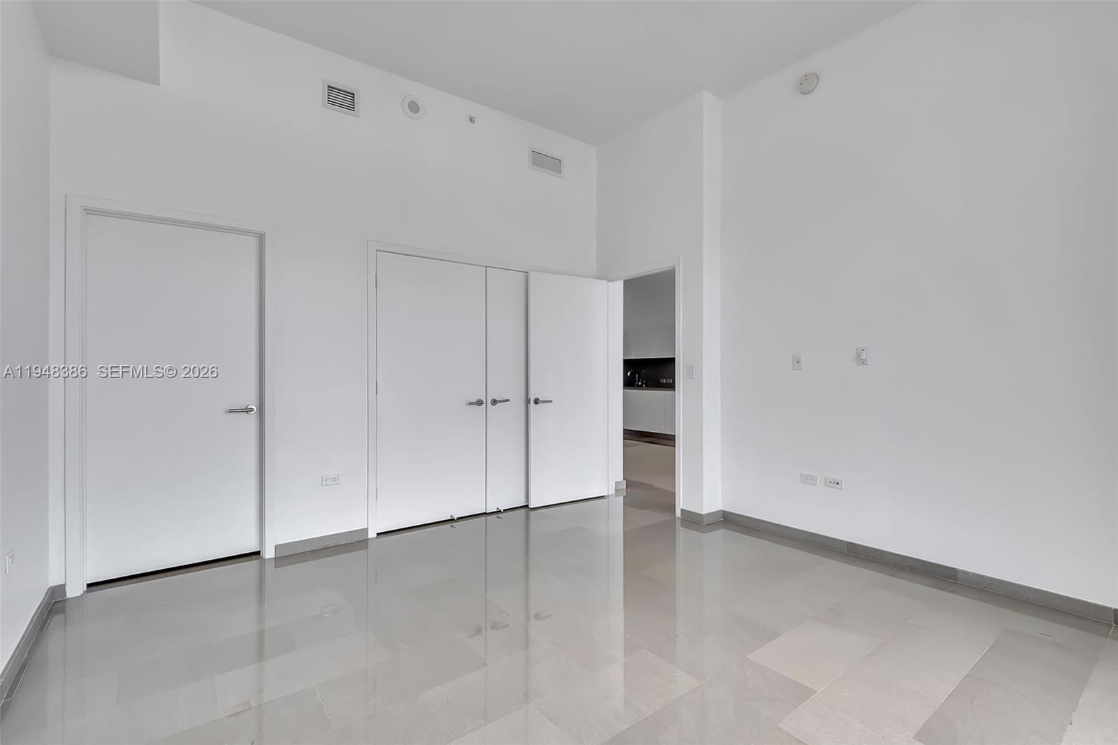 88 Southwest 7th Street, Unit 4110 Miami, FL 33130 - Photo 18 of 21
