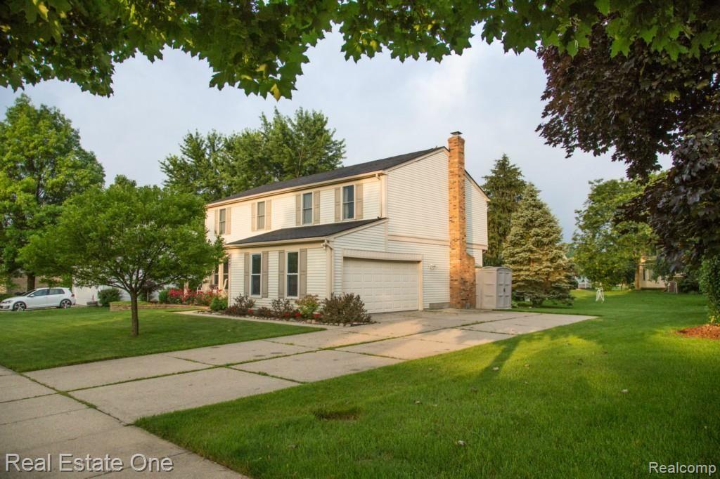 24447 Jamestowne Road Novi, MI 48375 - Photo 3 of 35 1Jamestowne-1.jpg