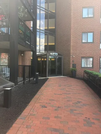 $365,000 | 60 Rantoul Street, Unit 114N, Beverly, MA 01915