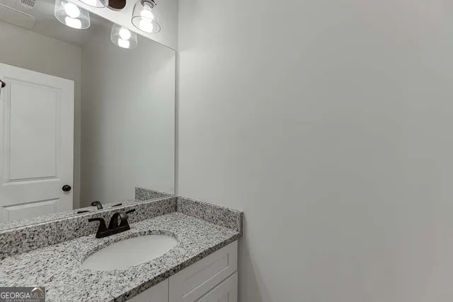 $2,300 | 585 Clayton Street, Commerce, GA 30529