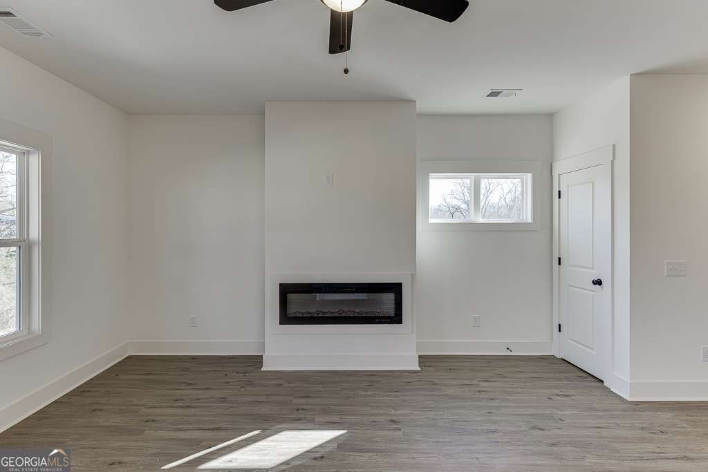 585 Clayton Street Commerce, GA 30529 - Photo 6 of 40