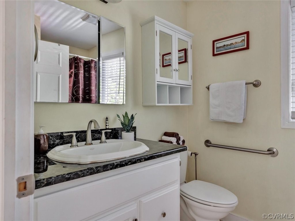 11601 Rochelle Road Chester, VA 23831 - Photo 9 of 45