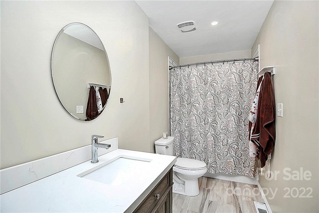 8356 Knights Bridge Road Charlotte, NC 28210 - Photo 21 of 32 Gallery Image 21