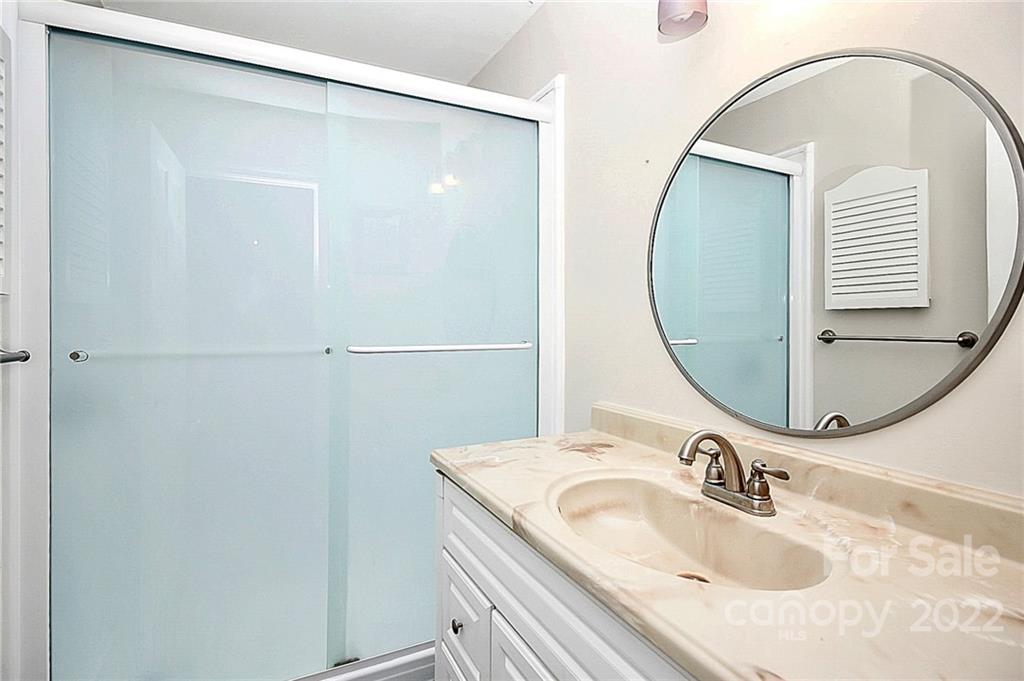 8356 Knights Bridge Road Charlotte, NC 28210 - Photo 27 of 32 Gallery Image 27
