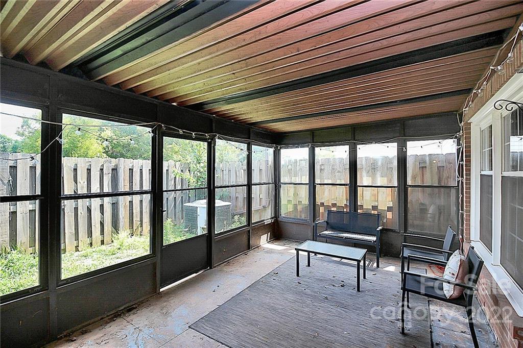 8356 Knights Bridge Road Charlotte, NC 28210 - Photo 29 of 32 Gallery Image 29
