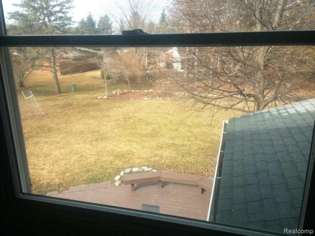 5172 Aintree Road Rochester, MI 48306 - Photo 27 of 30 20150403_101140_resized.jpg