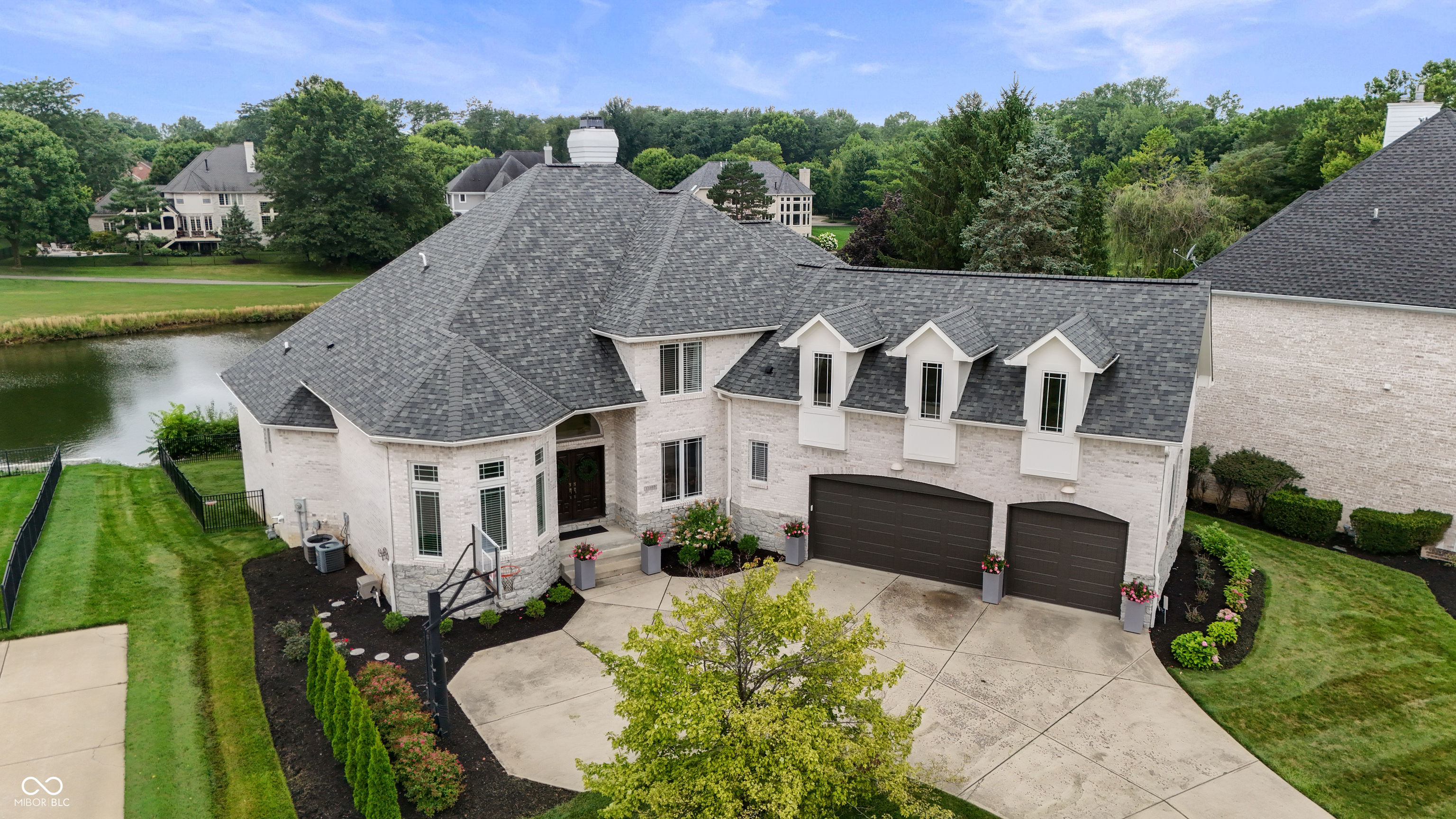 11400 Hawthorn Ridge Fishers, IN 46037 - Photo 1 of 80 Gallery Image 1