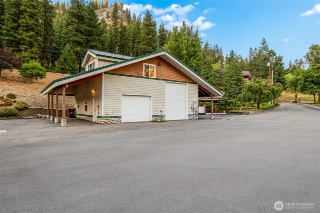 a view of a house with a outdoor space