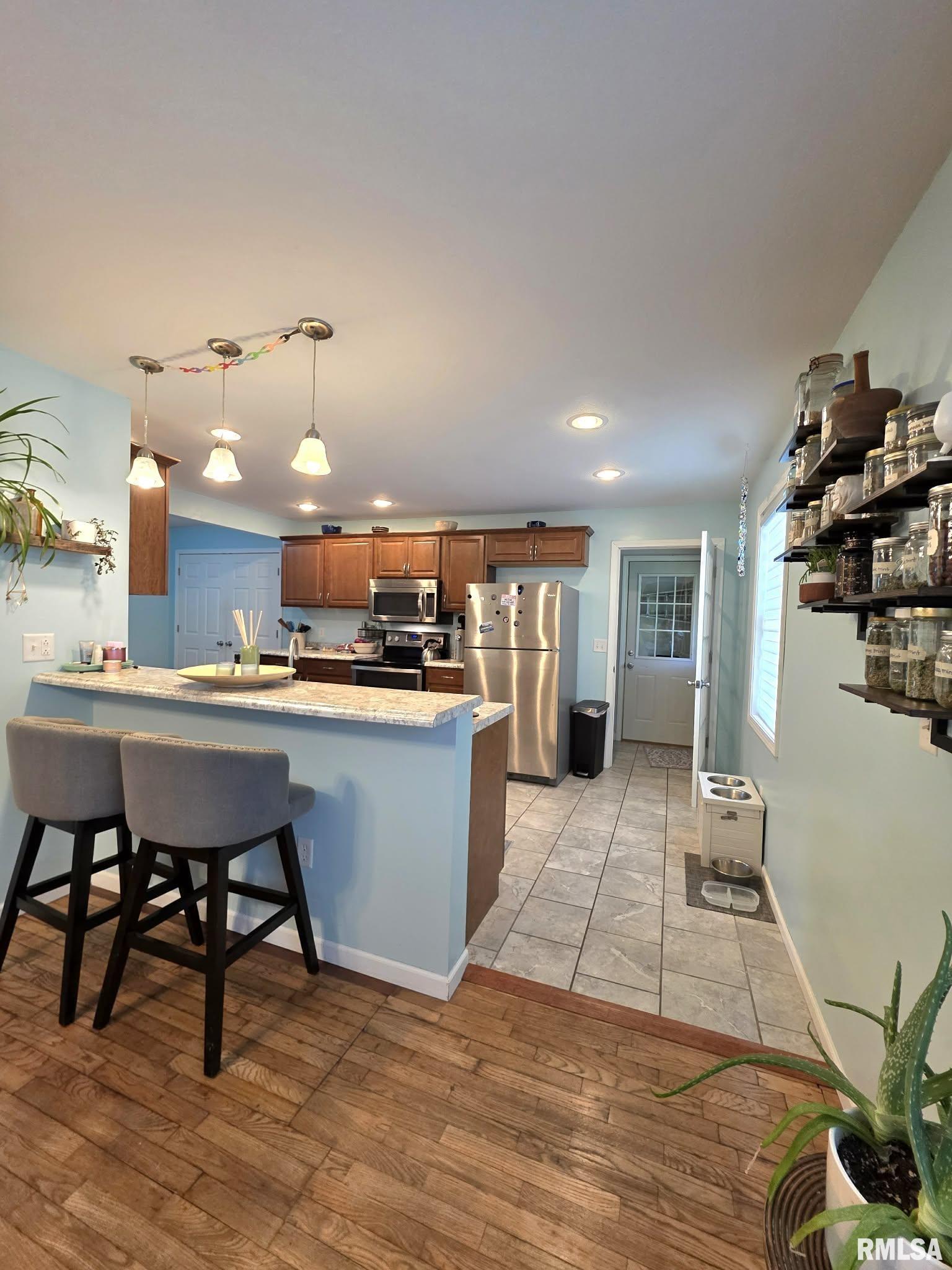 103 West Jefferson Street Camp Point, IL 62320 - Photo 8 of 31