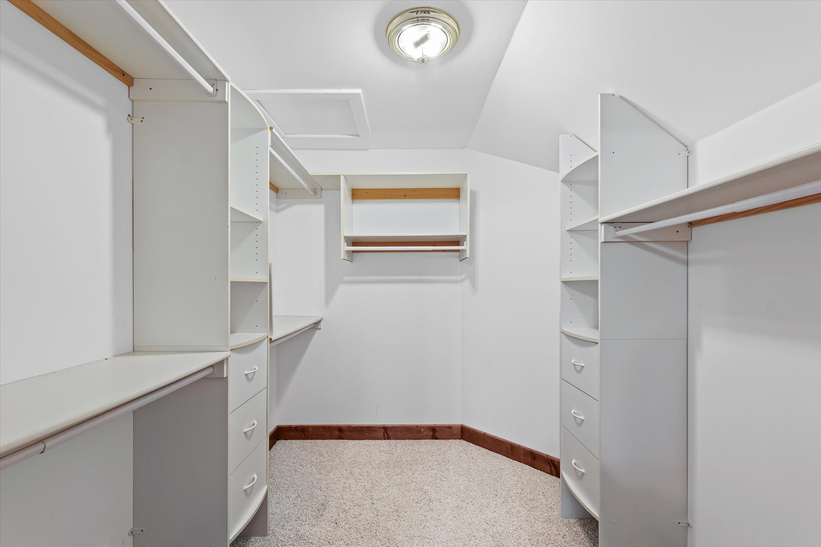 113 Columbus Street Sibley, IL 61773 - Photo 32 of 39 a view of entryway