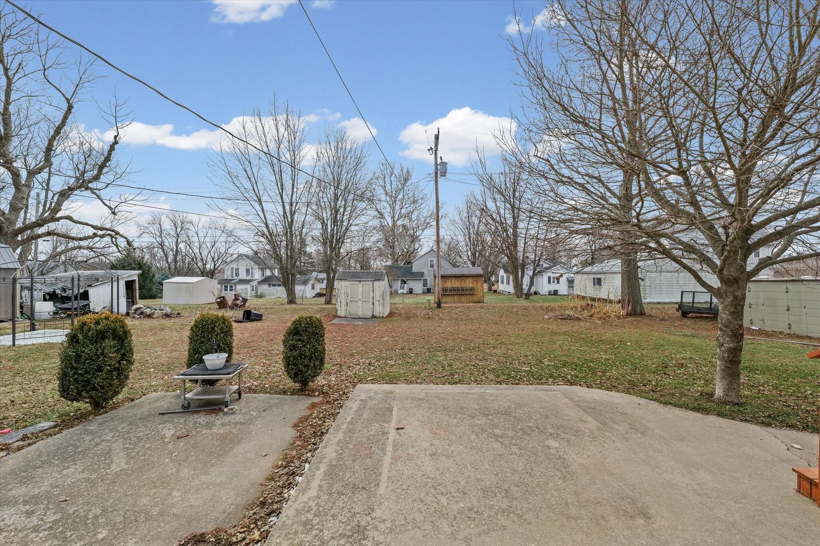 113 Columbus Street Sibley, IL 61773 - Photo 38 of 39 a house view with sitting space