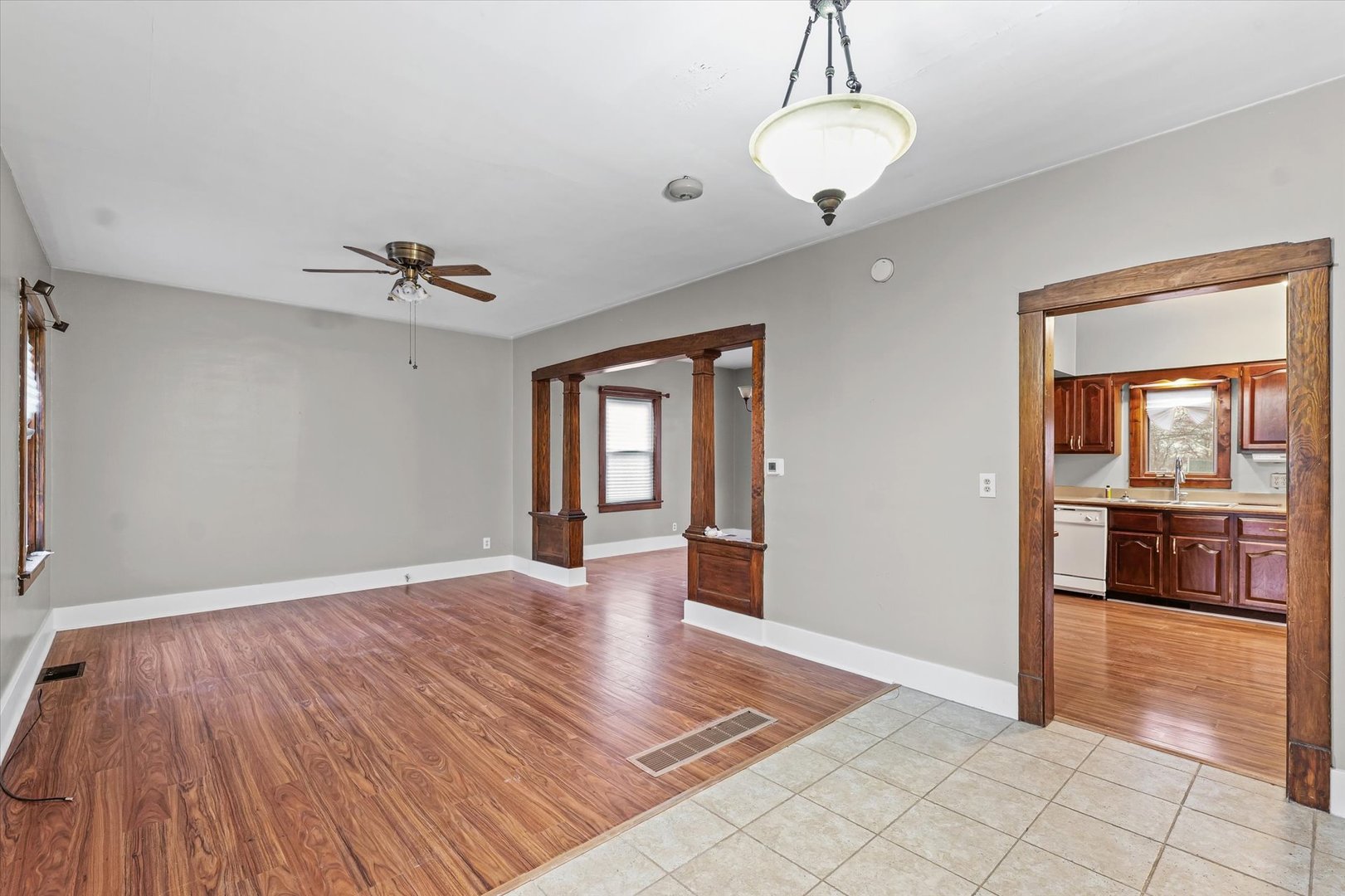 113 Columbus Street Sibley, IL 61773 - Photo 8 of 39 a view of an empty room and window