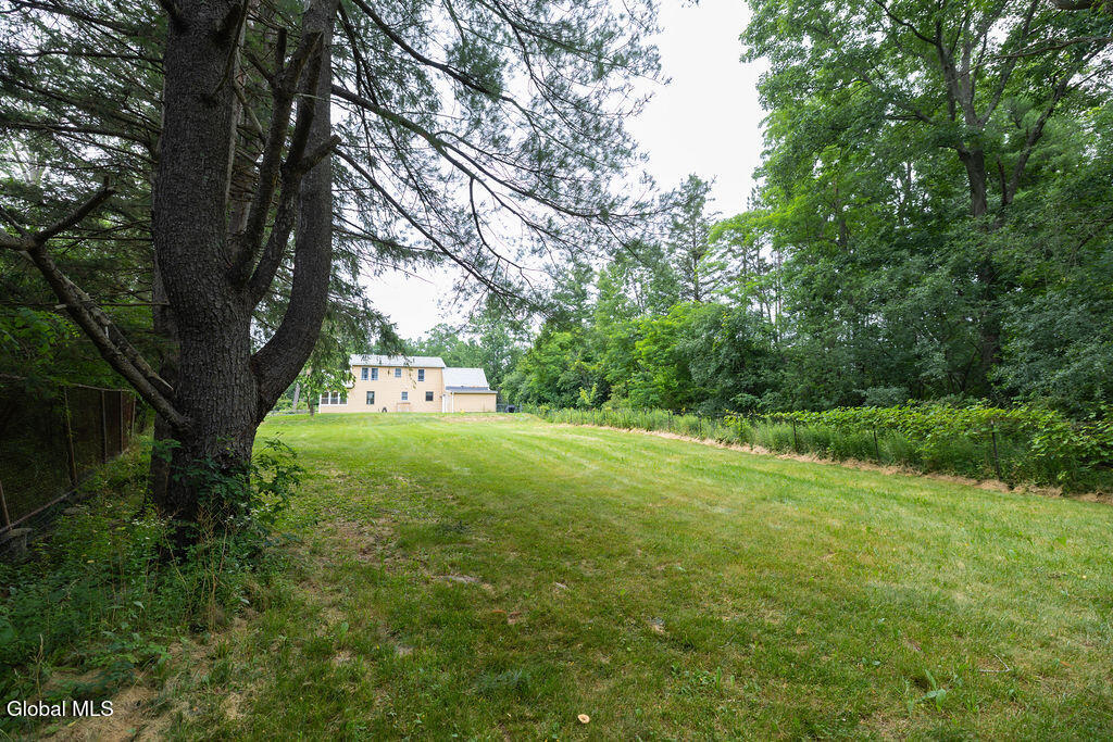 859 Putnam Road Rotterdam, NY 12306 - Photo 27 of 90 0S4A6878