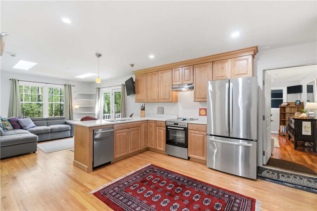 434 North Quidnessett Road North Kingstown, RI 02852 - Photo 22 of 33 In-law kitchen and living area