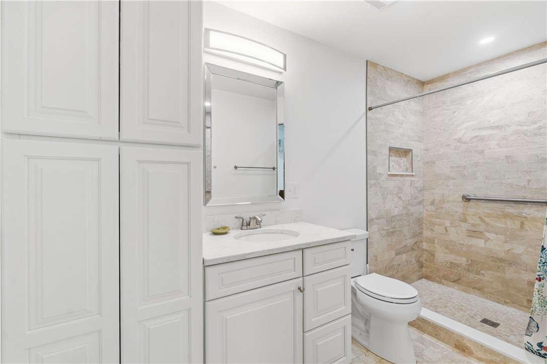 434 North Quidnessett Road North Kingstown, RI 02852 - Photo 23 of 33 In-law full bath