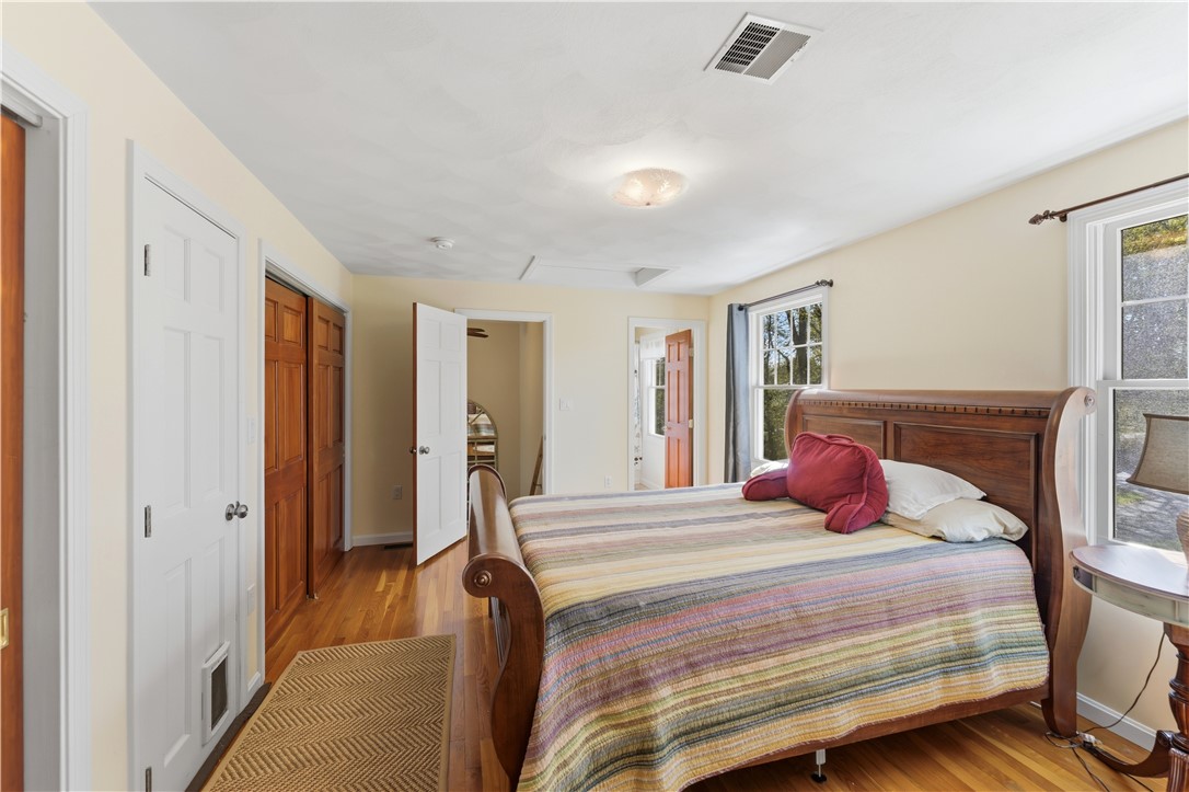 434 North Quidnessett Road North Kingstown, RI 02852 - Photo 26 of 33 Primary bedroom suite