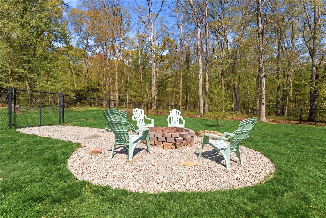 434 North Quidnessett Road North Kingstown, RI 02852 - Photo 8 of 33