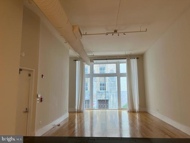 1615 Walnut Street, Unit 2 Philadelphia, PA 19102 - Photo 4 of 18 Space facing Walnut St