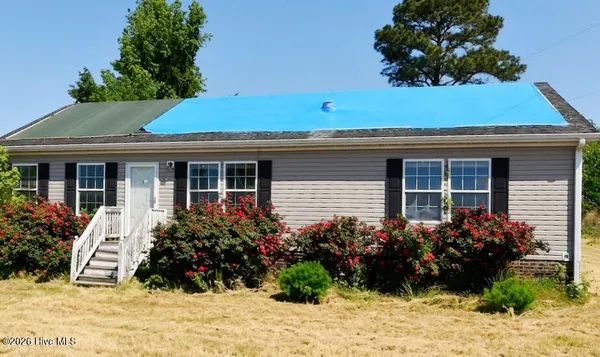 $200,000 | 21 Grapevine Landing, Columbia, NC 27925