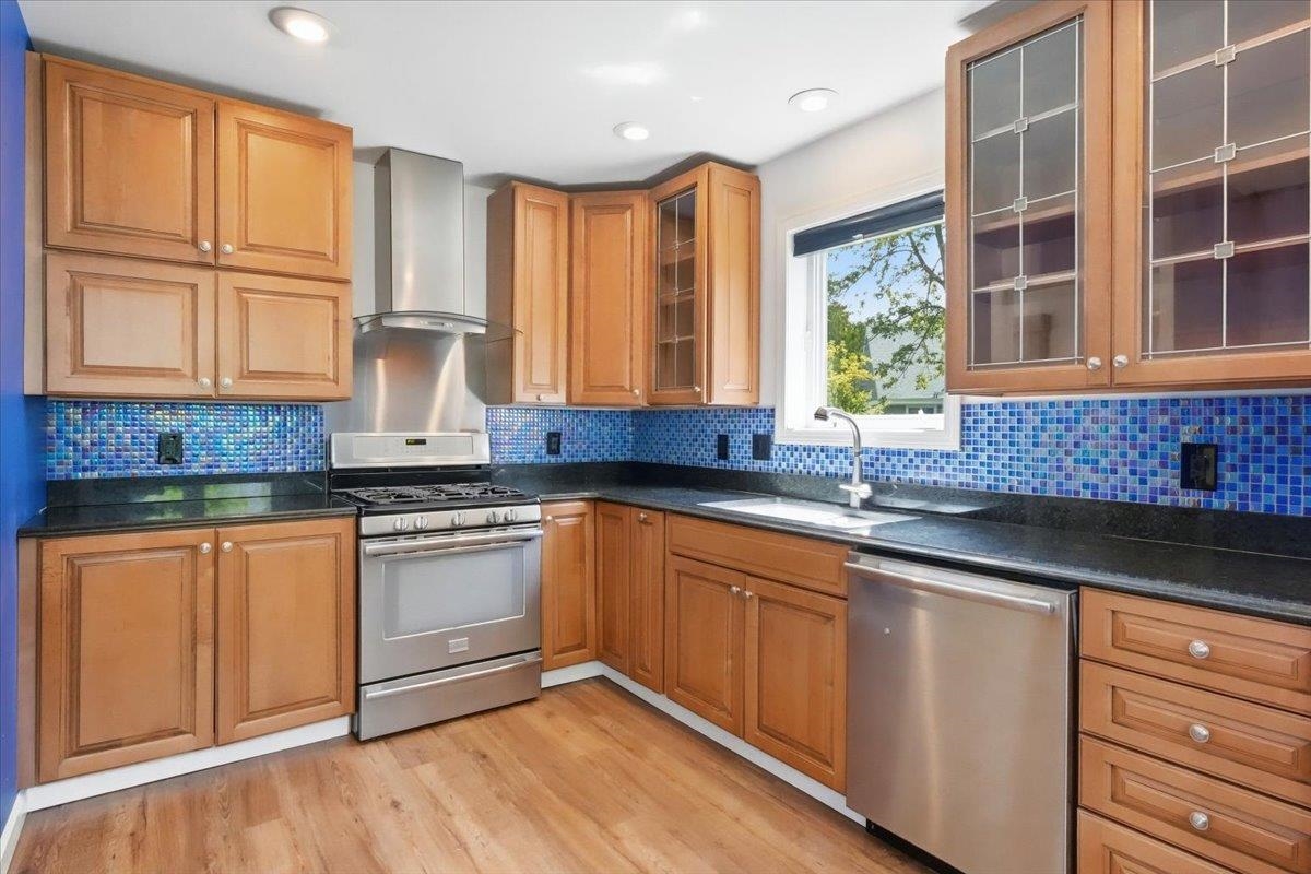 153 Cumberland Road Burlington, VT 05408 - Photo 13 of 48