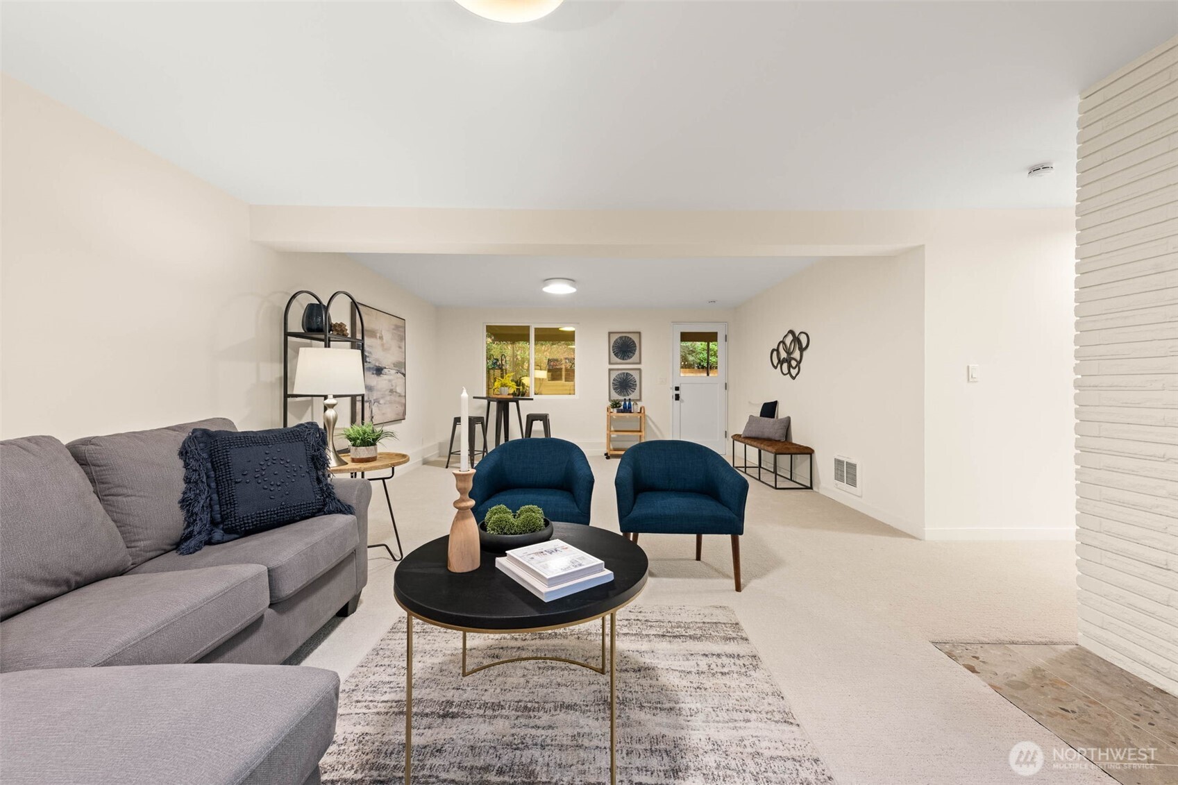 9101 30th Avenue Northeast Seattle, WA 98115 - Photo 23 of 35