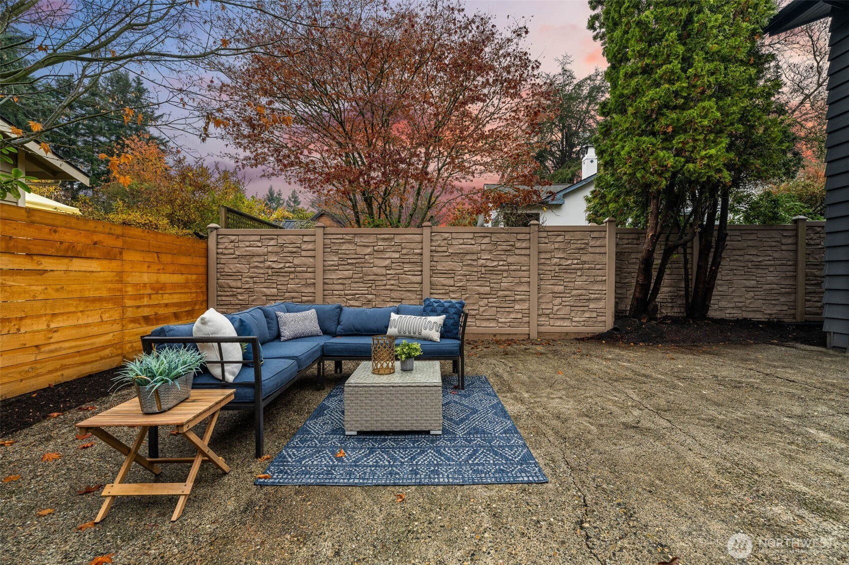 9101 30th Avenue Northeast Seattle, WA 98115 - Photo 32 of 35