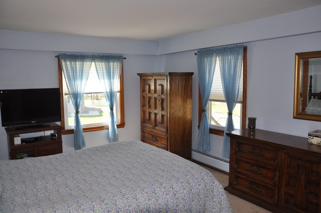 25 Concord Road Bedford, MA 01730 - Photo 10 of 24 Gallery Image 10