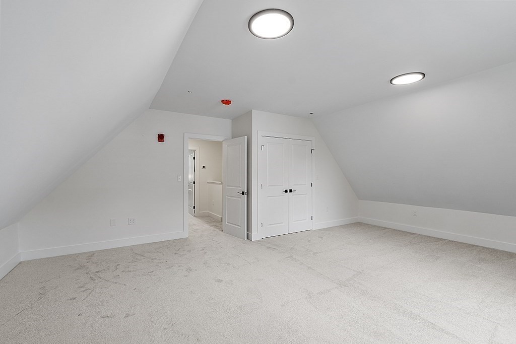 100 Albion Road, Unit 303 Bedford, MA 01730 - Photo 30 of 39 Gallery Image 30