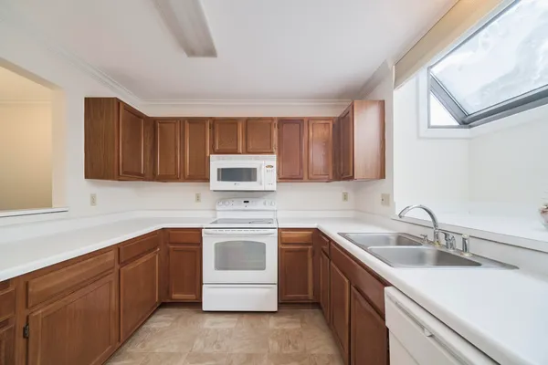 $289,000 | 317 5th Avenue, Unit 4, Manistee, MI 49660
