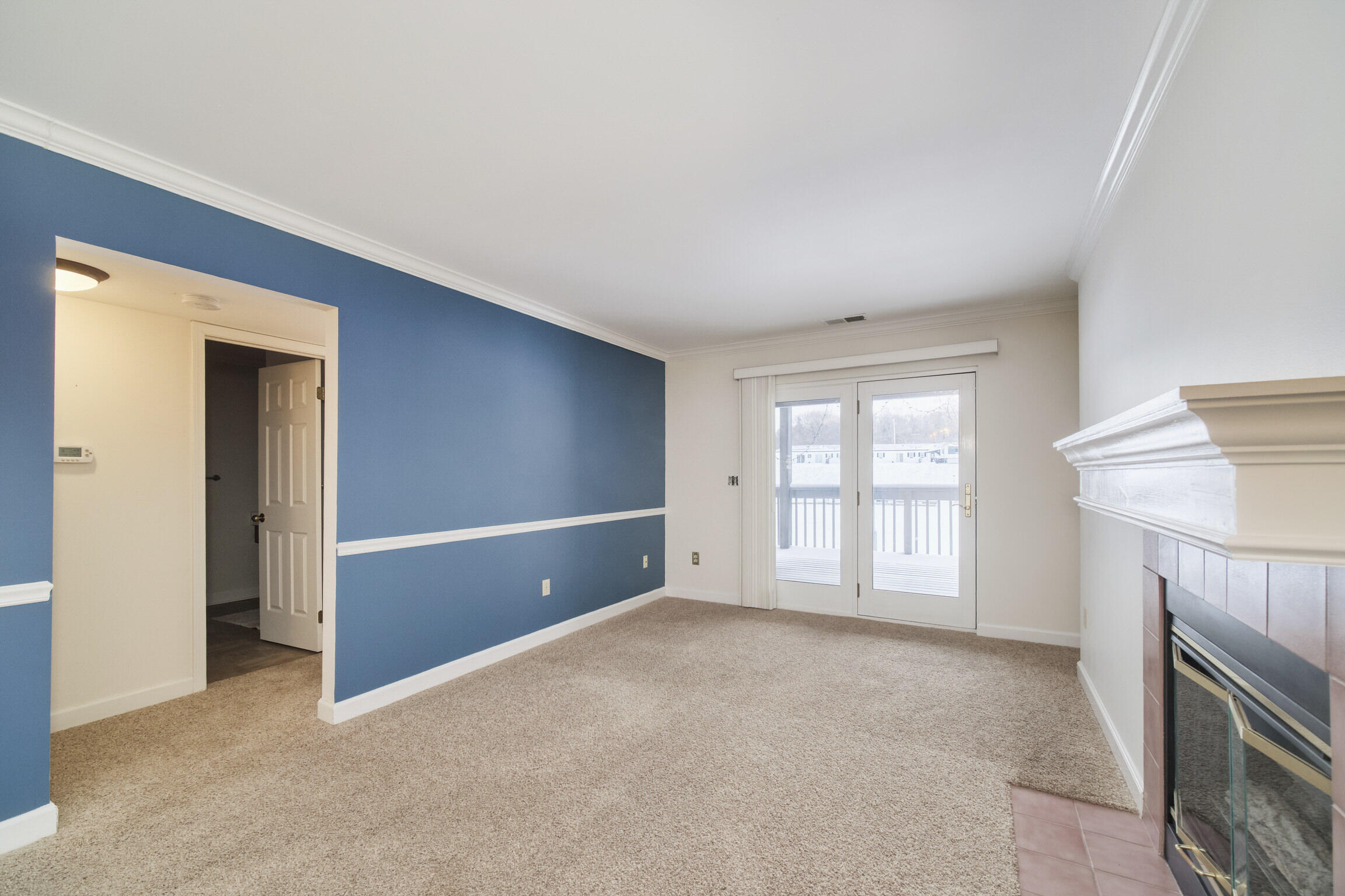 317 5th Avenue, Unit 4 Manistee, MI 49660 - Photo 20 of 38 317_Fifth_Ave_unit_4-17