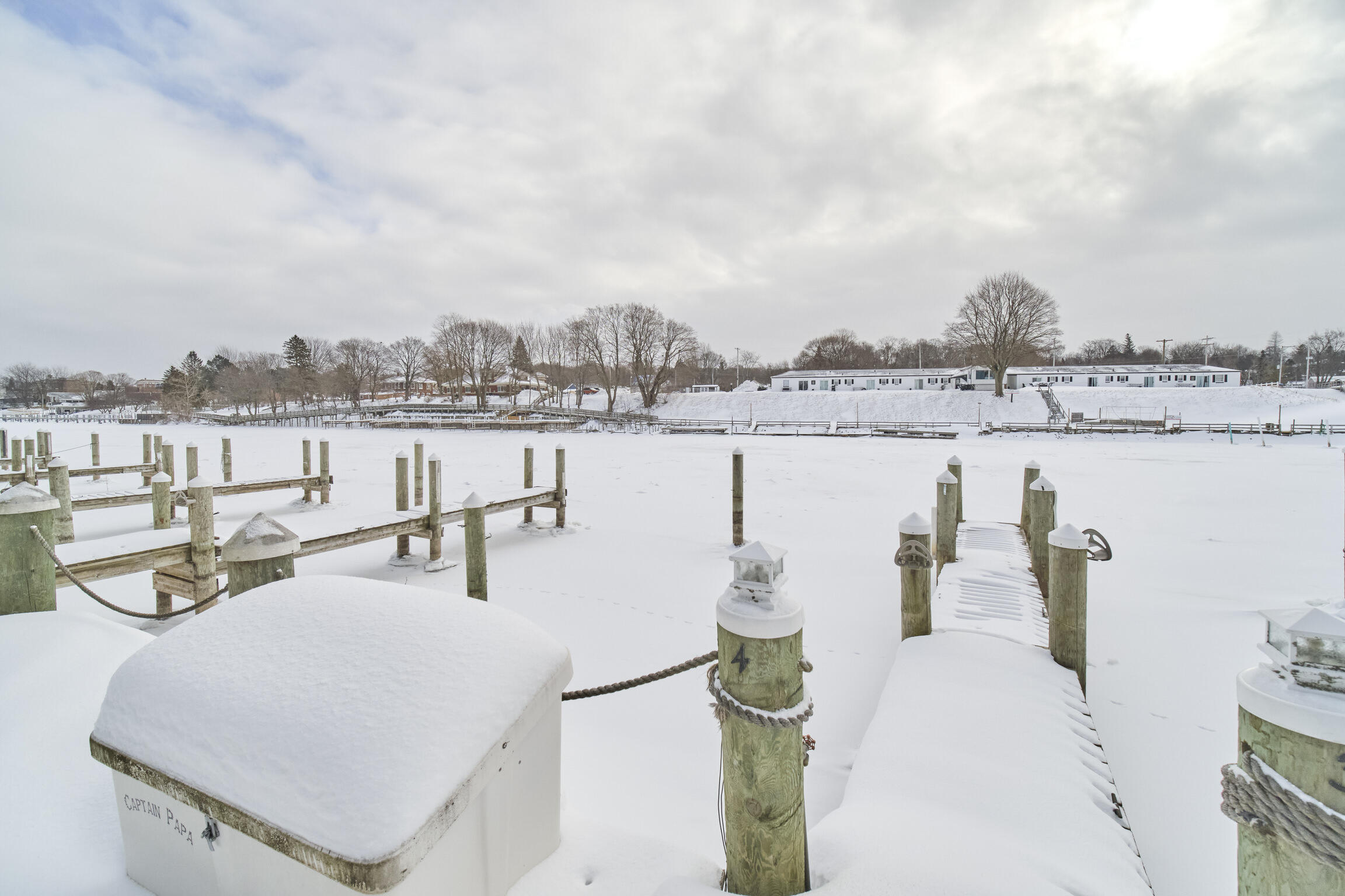 317 5th Avenue, Unit 4 Manistee, MI 49660 - Photo 31 of 38 317_Fifth_Ave_unit_4-28