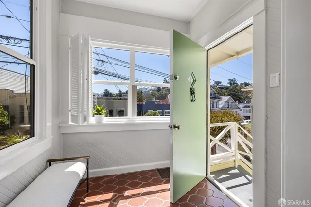 $899,000 | 328 Surrey Street, San Francisco, CA 94131