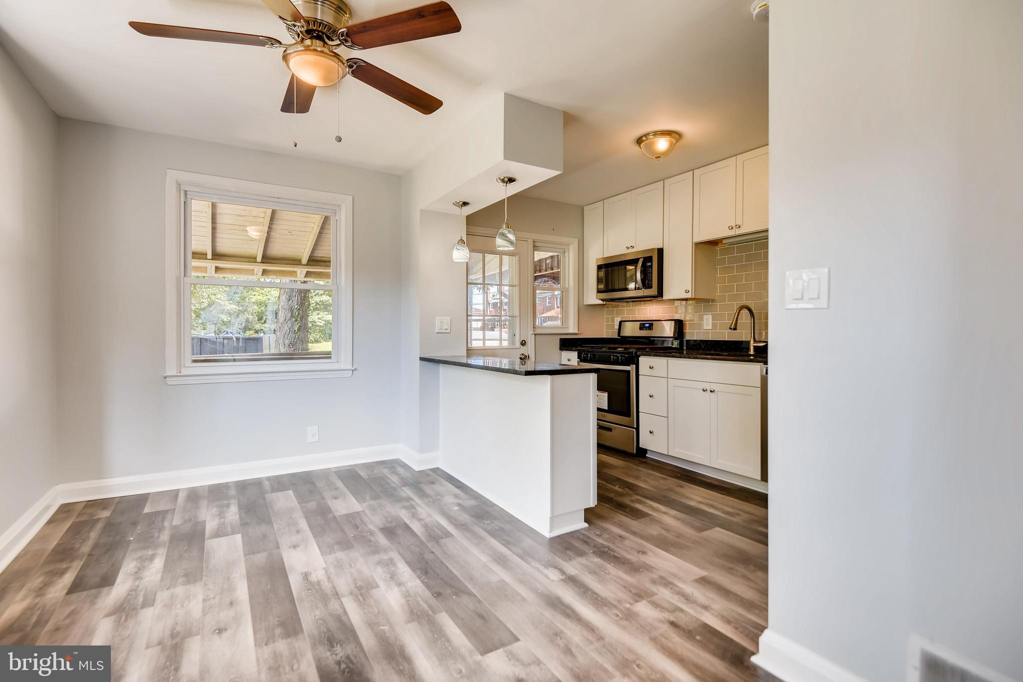 166 Bennett Road Baltimore, MD 21221 - Photo 6 of 23 Dining/KIT with space for a table