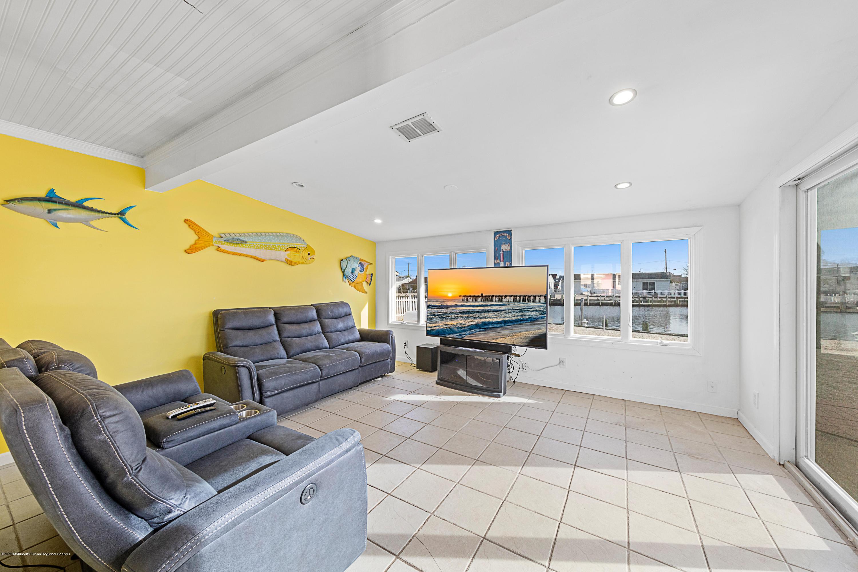 105 Paterson Road Barnegat, NJ 08005 - Photo 4 of 37 105PatersonrOnline-4