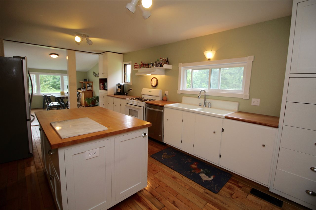 121 Hillside Road Poultney, VT 05764 - Photo 9 of 20