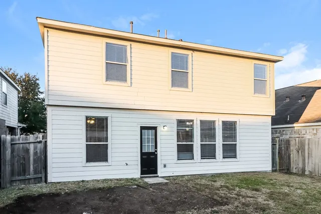 $2,070 | 12146 Landsdown Ridge Way, Humble, TX 77346