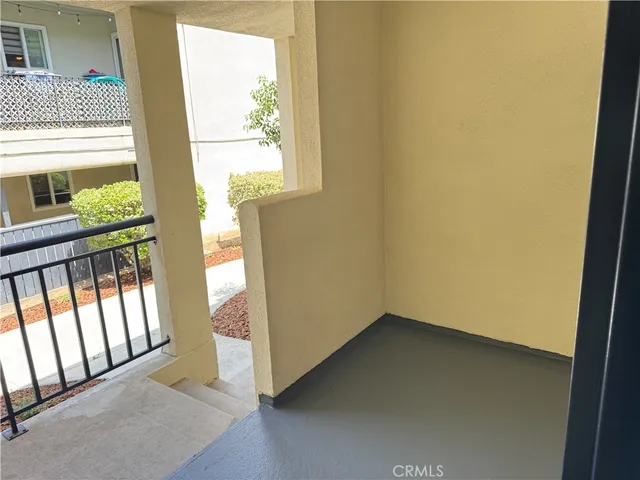 $2,460 | 251 North Oakland Avenue, Unit 10, Pasadena, CA 91101