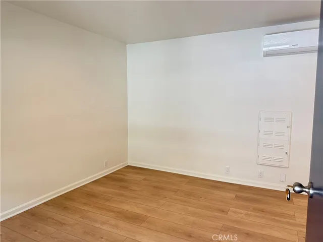 $2,460 | 251 North Oakland Avenue, Unit 10, Pasadena, CA 91101